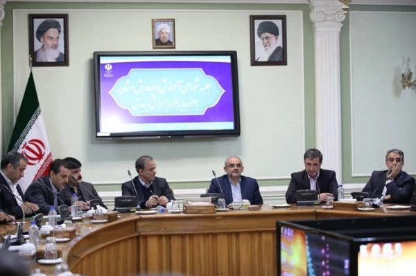 جلسه شورای آموزش و پرورش استان خراسان رضوی با حضور وزیر آموزش و پرورش، استاندار خراسان رضوی، مدیرکل آموزش و پرورش استان و کلیه اعضای شورای آموزش و پرورش استان در دفتر استاندار خراسان رضوی برگزار شد.