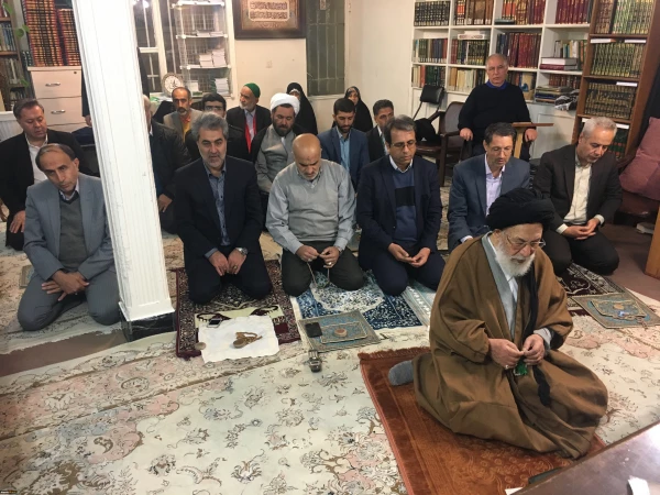 دیدار اعضای هیات مدیره بنیاد خیرین حامی دانشگاه فرهنگیان با آیت الله سید جعفر سیدان  4