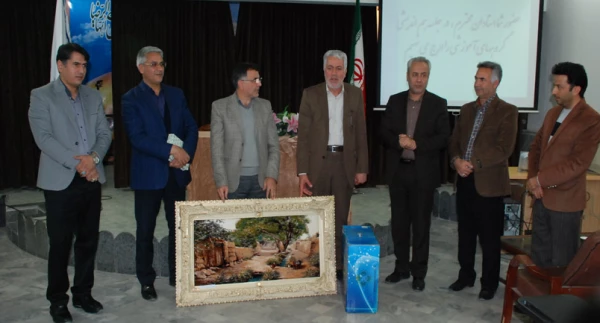 جلسه هم اندیشی گروههای آموزشی 2