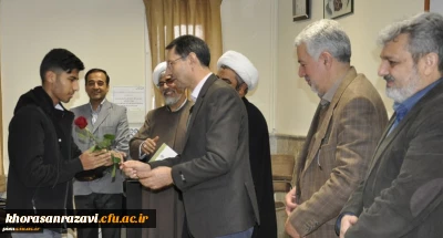 به مناسبت روز دانشجو انجام شد:

دیدار مسئولان دانشگاه فرهنگیان خراسان رضوی با دانشجومعلمان در کلاس های درس