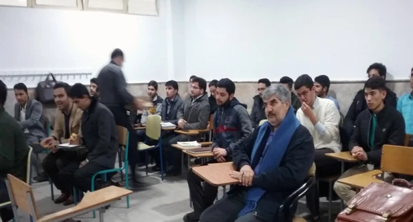 دیدار مسئولان دانشگاه فرهنگیان خراسان رضوی با دانشجومعلمان در کلاس های درس 7