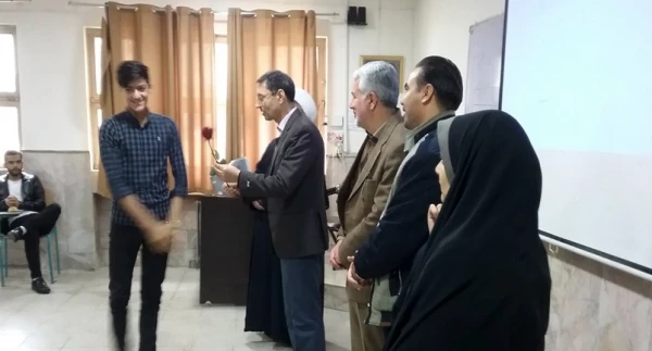 دیدار مسئولان دانشگاه فرهنگیان خراسان رضوی با دانشجومعلمان در کلاس های درس 10