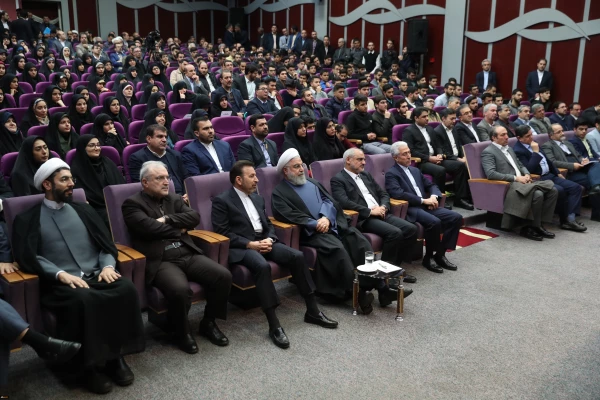 نقد دانشجو باید بی محابا و در عین حال با محتوا باشد 2