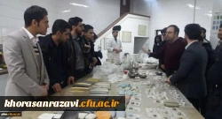 صبح امروز، چهارشنبه 27 اذر 98، گروهی از دانشجومعلمان پردیس شهید بهشتی از شرکت لعاب مشهد بازدید کردند.