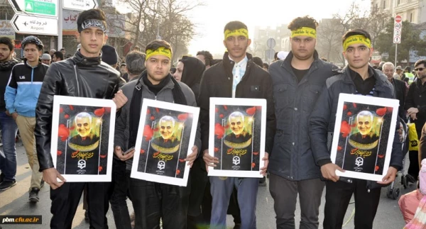 حضور مسئولان استادان و دانشجویان دانشگاه فرهنگیان خراسان رضوی در مراسم وداع با پیکر مطهر سردار شهید سلیمانی