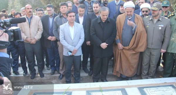 غبارروبی مزار شهدا