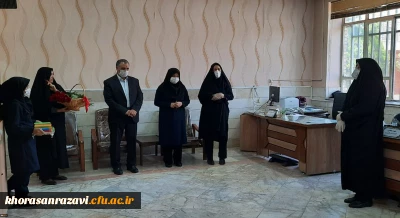 تقدیر مسئولین پردیس ازکارکنان حوزه ی آموزش در دهه سرآمدی آموزش وایام بزرگداشت مقام معلم