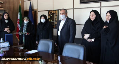 دردهه سرآمدی آموزش وهفته گرامیداشت مقام معلم انجام گرفت

تجلیل از همکاران پیشکسوت پردیس شهید هاشمی نژاد دانشگاه فرهنگیان خراسان رضوی