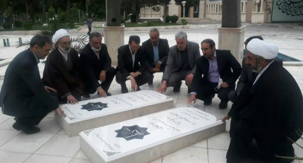 ادای احترام به مقام والای شهدا