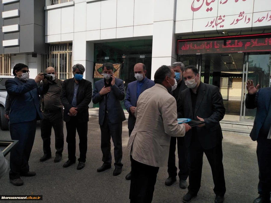 همزمان با گرامی داشت هفته دولت و با حضور معاون محترم وزیر و رئیس سازمان نوسازی مدارس انجام شد : 
آئین افتتاح سالن ورزشی چند منظوره واحد دانشور نیشابور  4