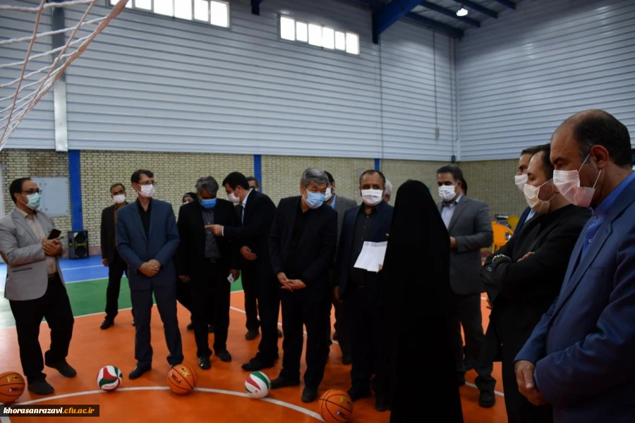 همزمان با گرامی داشت هفته دولت و با حضور معاون محترم وزیر و رئیس سازمان نوسازی مدارس انجام شد : 
آئین افتتاح سالن ورزشی چند منظوره واحد دانشور نیشابور  9