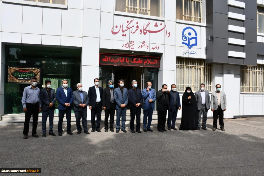 همزمان با گرامی داشت هفته دولت و با حضور معاون محترم وزیر و رئیس سازمان نوسازی مدارس انجام شد : 
آئین افتتاح سالن ورزشی چند منظوره واحد دانشور نیشابور  18