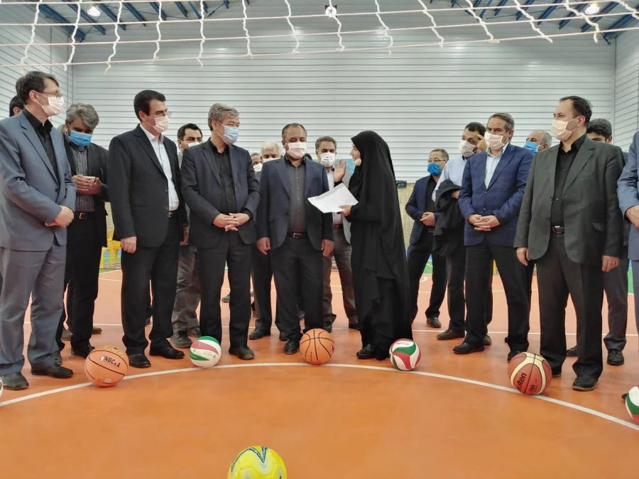 همزمان با گرامی داشت هفته دولت و با حضور معاون محترم وزیر و رئیس سازمان نوسازی مدارس انجام شد : 
آئین افتتاح سالن ورزشی چند منظوره واحد دانشور نیشابور  8