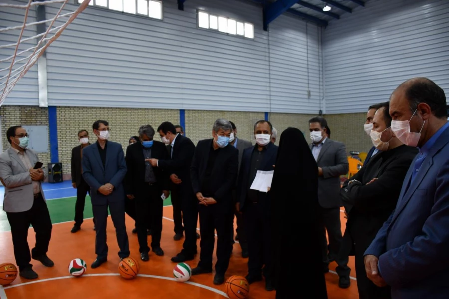 همزمان با گرامی داشت هفته دولت و با حضور معاون محترم وزیر و رئیس سازمان نوسازی مدارس انجام شد : 
آئین افتتاح سالن ورزشی چند منظوره واحد دانشور نیشابور  9