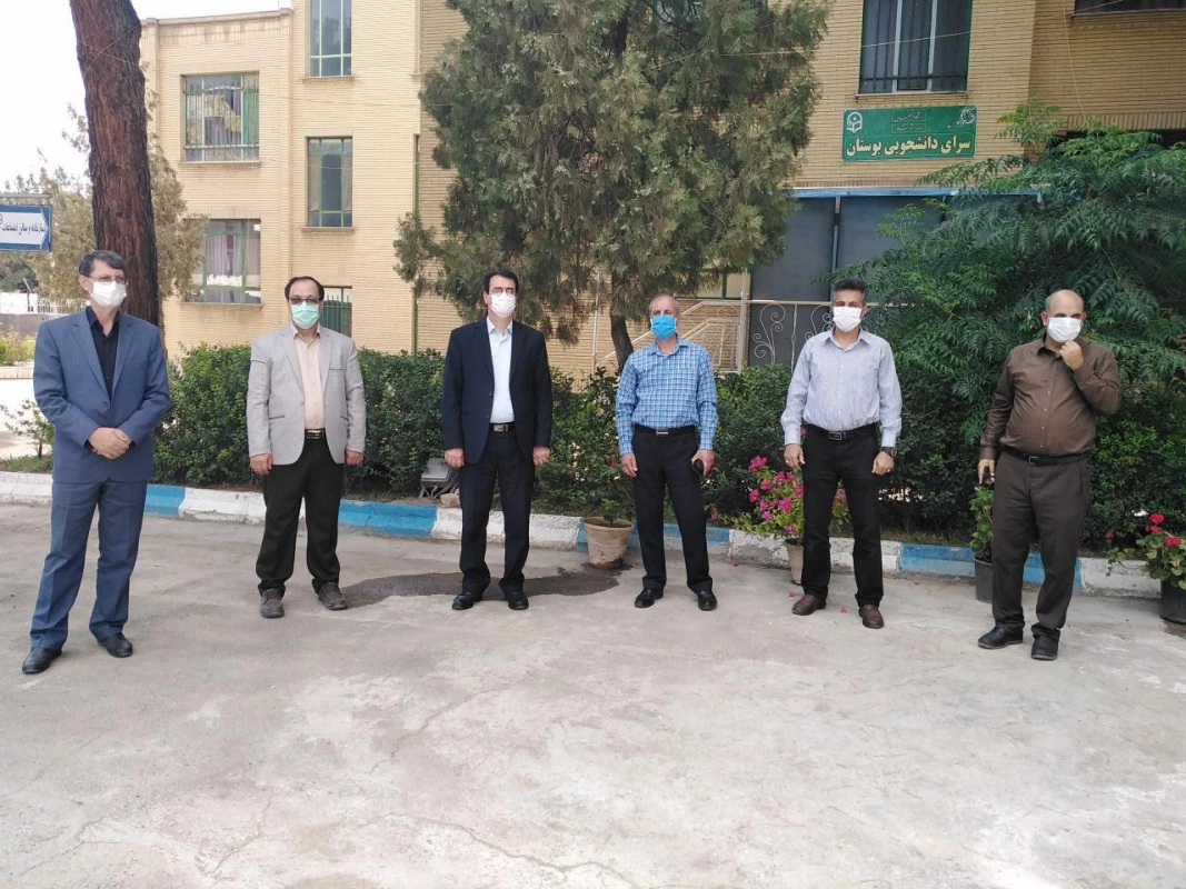 همزمان با گرامی داشت هفته دولت و با حضور معاون محترم وزیر و رئیس سازمان نوسازی مدارس انجام شد : 
آئین افتتاح سالن ورزشی چند منظوره واحد دانشور نیشابور  17