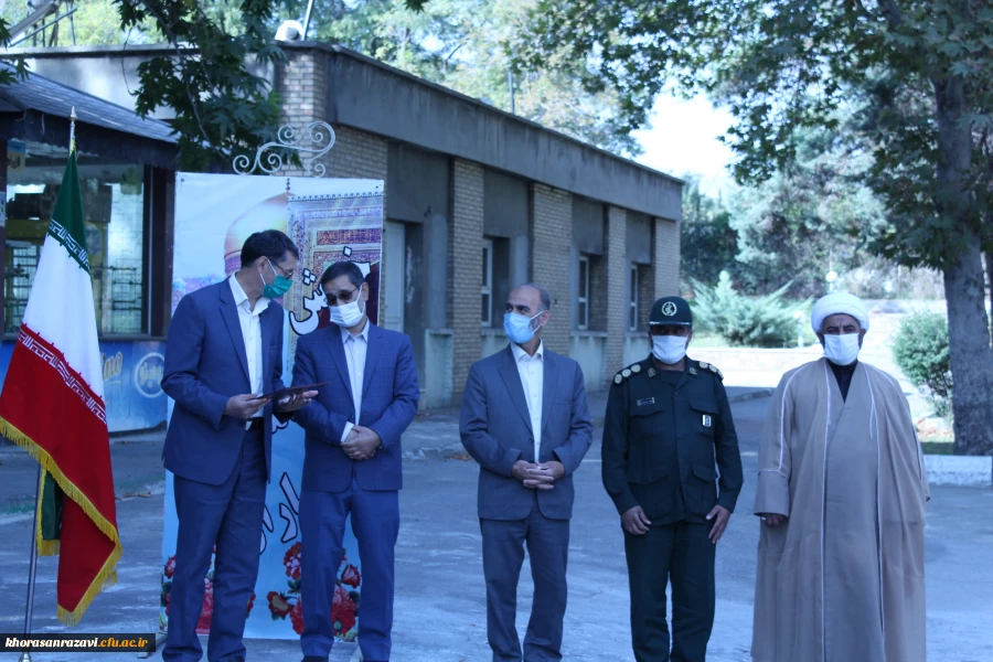 دفاع مقدس یک دانشگاه بود 15