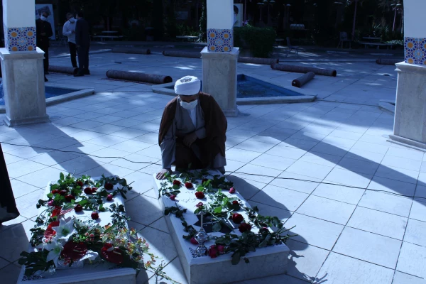 دفاع مقدس یک دانشگاه بود 25