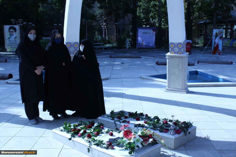 دفاع مقدس یک دانشگاه بود 27