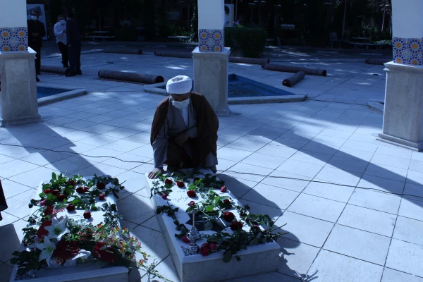 تکمیل و رونمایی از المان شهدای گمنام و خوشنام دانشگاه فرهنگیان خراسان رضوی 5