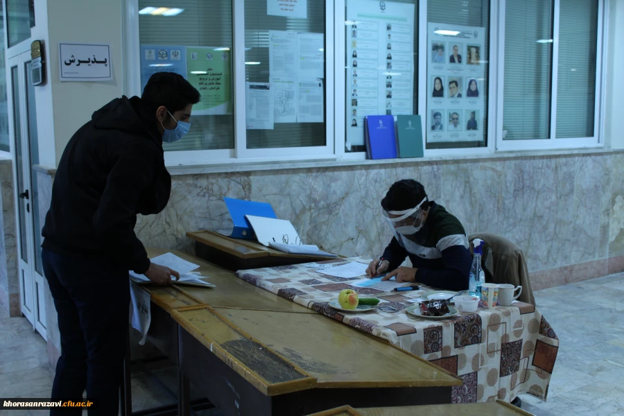 بازدید معاون فرهنگی اجتماعی دانشگاه فرهنگیان از روند ثبت نام دانشجویان نوورود 4