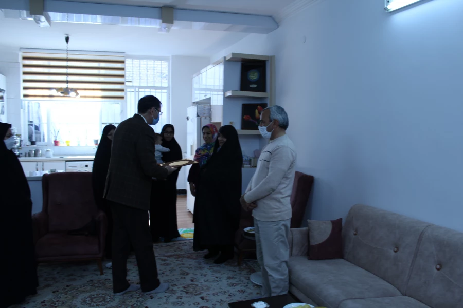 دیدار اعضای ستاد شاهد و ایثارگران دانشگاه فرهنگیان خراسان رضوی با خانواده شهید سید امیر موسوی 4