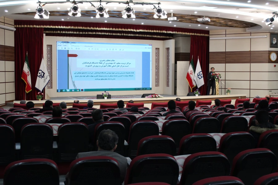 آیین استقبال از دانشجومعلمان جدیدالورود بهمن ماه 1399 پردیس شهید بهشتی به روایت تصویر 11