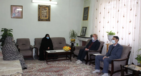 شهدا الگو و سرمشق ما در زندگی هستند