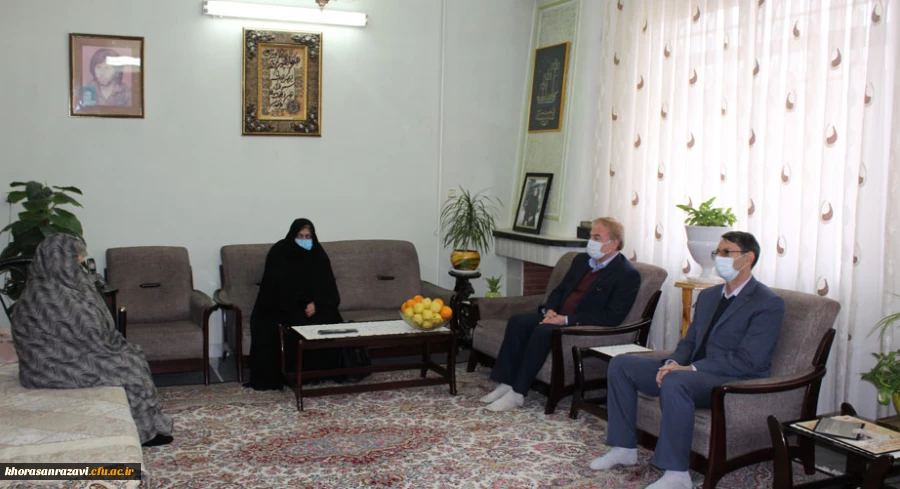 شهدا الگو و سرمشق ما در زندگی هستند