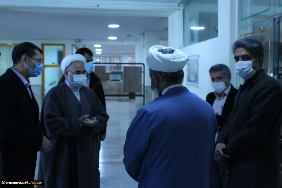 ادای احترام مشاور و نماینده وزیر آموزش و پرورش در امور دانشگاه فرهنگیان به شهدای گمنام پردیس شهید بهشتی دانشگاه فرهنگیان خراسان رضوی 7