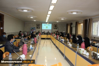 مدیر دانشگاه فرهنگیان خراسان رضوی در آیین گرامی داشت هفته تربیت اسلامی:

بر اساس سند تحول، همه کارکنان نظام تعلیم و تربیت در نقش تربیتی خود مشترک هستند