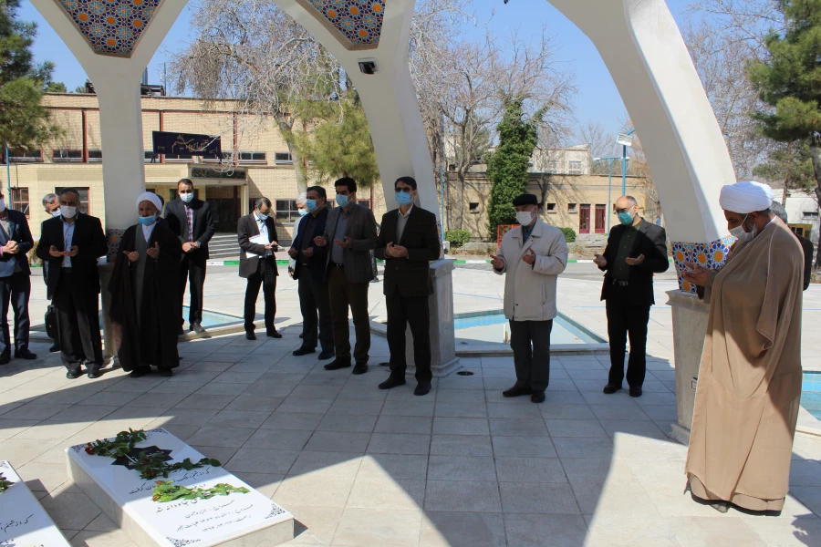 برگزاری مراسم گرامی داشت شهدای گمنام مدفون در پردیس شهید بهشتی 12