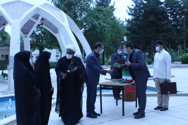 ادای احترام به شهدای گمنام پردیس شهید بهشتی دانشگاه فرهنگیان خراسان رضوی 3