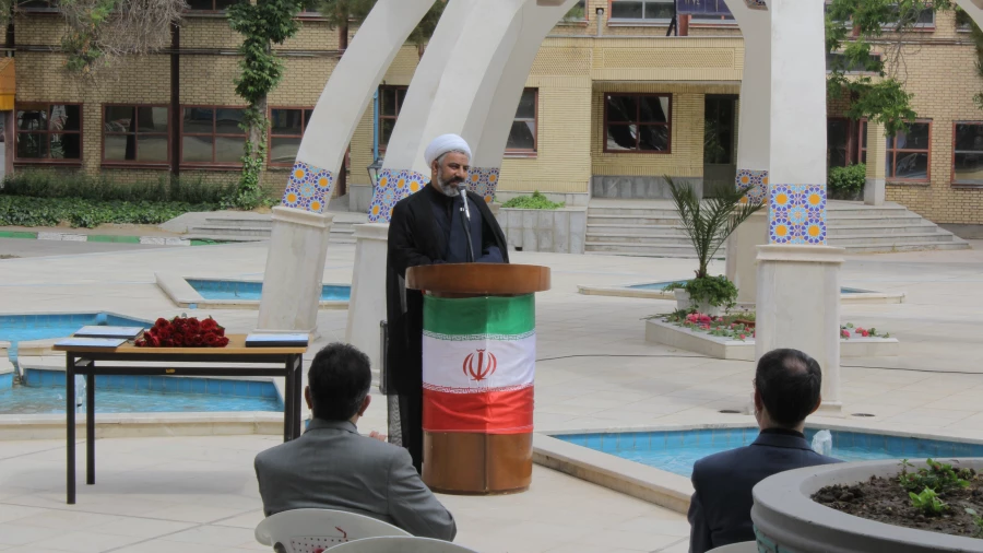 ادای احترام به شهدای گمنام پردیس شهید بهشتی دانشگاه فرهنگیان خراسان رضوی 7