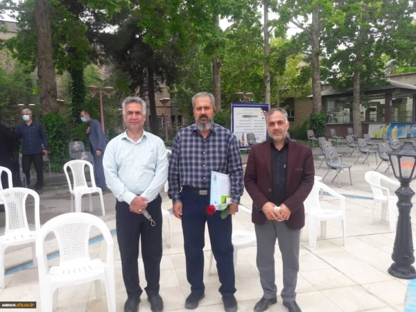 مراسم بزرگداشت روز معلم و تجلیل از همکاران بازنشسته 2