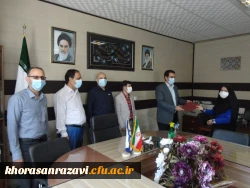 تجلیل از مسئول محترم روابط عمومی واحد دانشور 2