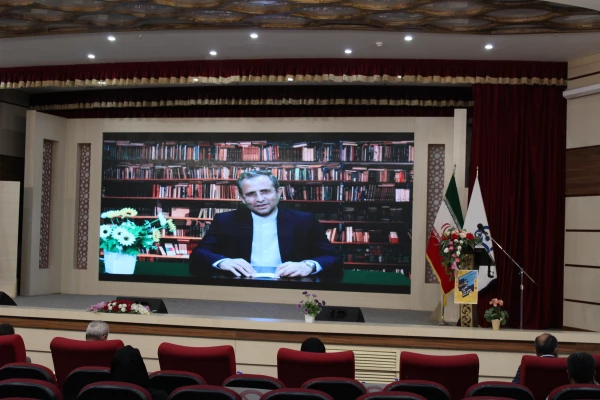 سومین همایش ملی آموزش فیزیک 4