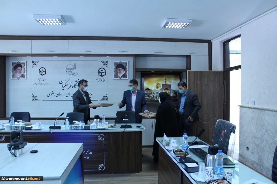 برگزاری جلسه ارائه گزارش تحلیلی ارتقاء کیفیت فضاهای دانشجویی خراسان رضوی
 3