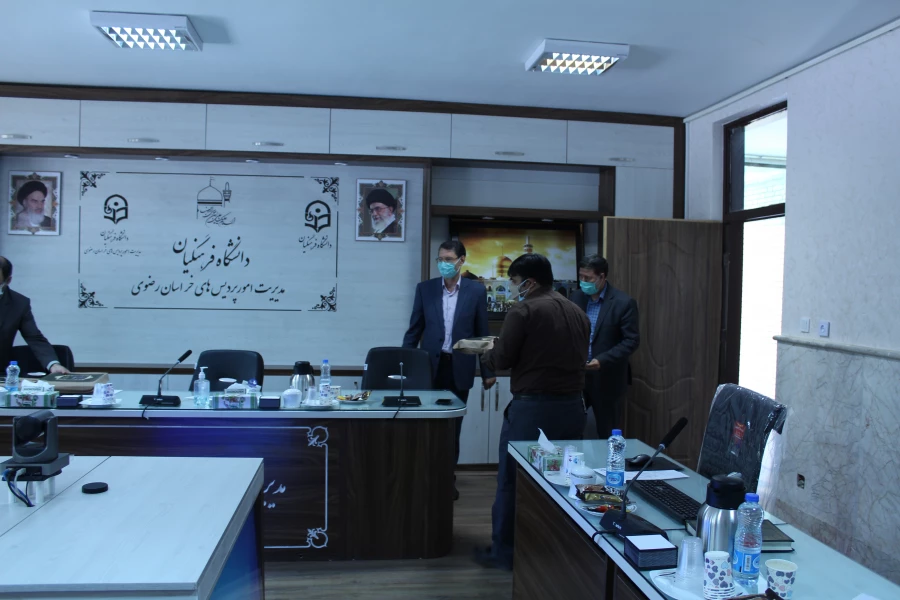 برگزاری جلسه ارائه گزارش تحلیلی ارتقاء کیفیت فضاهای دانشجویی خراسان رضوی
 4