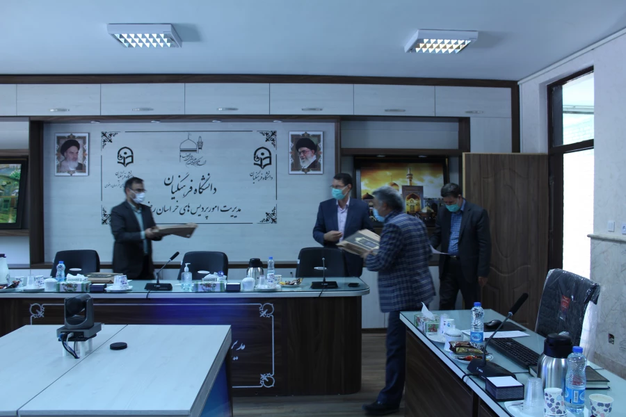 برگزاری جلسه ارائه گزارش تحلیلی ارتقاء کیفیت فضاهای دانشجویی خراسان رضوی
 5