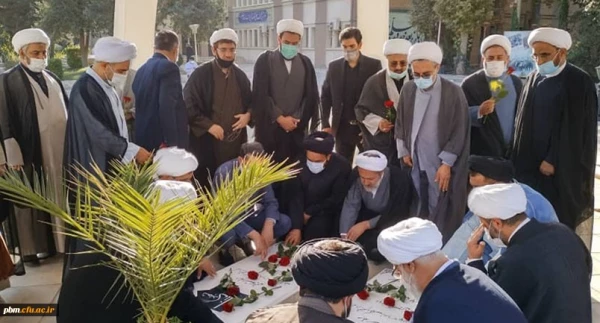 مراسم ادای احترام به مقام والای شهدای دانشگاه فرهنگیان خراسان رضوی 2