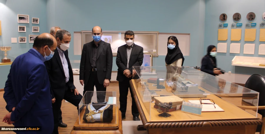 بازدید معاون پژوهش و فناوری دانشگاه فرهنگیان کشور از موزه دانشگاه فردوسی مشهد