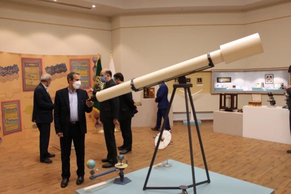 بازدید معاون پژوهش و فناوری دانشگاه فرهنگیان کشور از موزه دانشگاه فردوسی مشهد 15