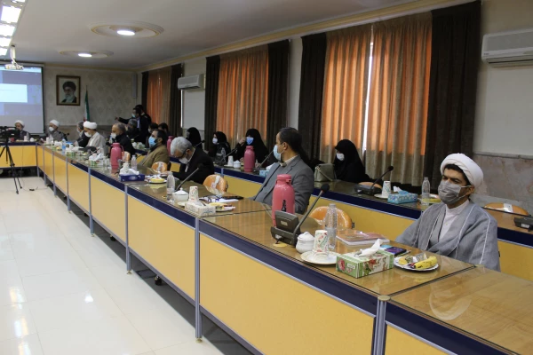 برگزاری دوره بهسازی و توانمند سازی مدیران گروه های آموزشی معارف و تربیت اسلامی در مشهد مقدس 10