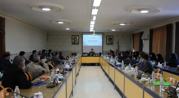 دوره بالندگی با عنوان در فرصت حضور