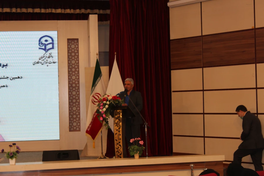 مراسم تجلیل از پژوهشگران دانشگاه فرهنگیان خراسان رضوی از نگاه دوربین 11
