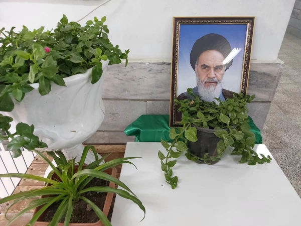 نواخته شدن زنگ انقلاب اسلامی در دانشگاه فرهنگیان سبزوار به روایت تصویر 2