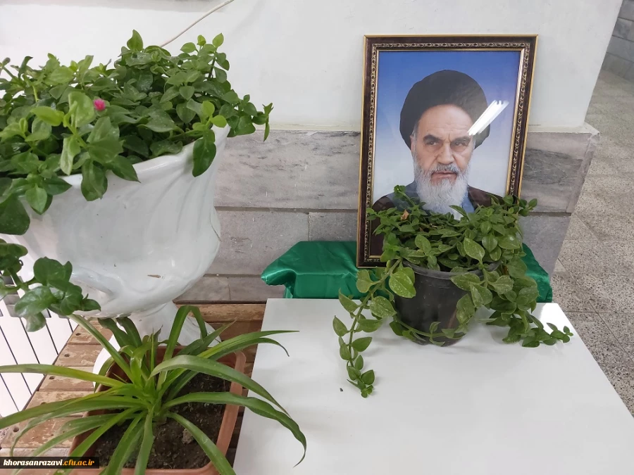 نواخته شدن زنگ انقلاب اسلامی در دانشگاه فرهنگیان سبزوار به روایت تصویر 2