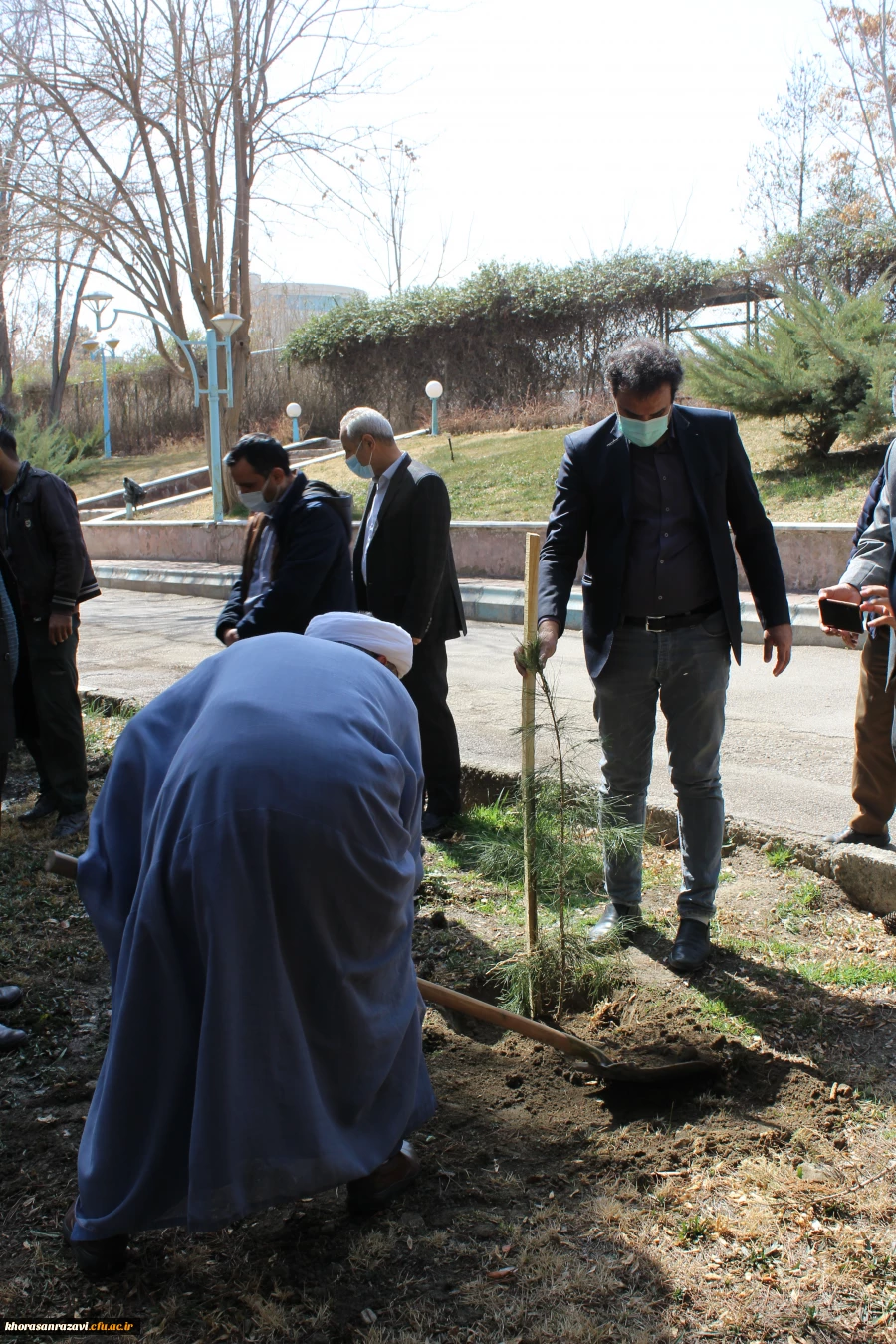 کاشت نهال به نام شهدای دانشگاه فرهنگیان خراسان رضوی 9