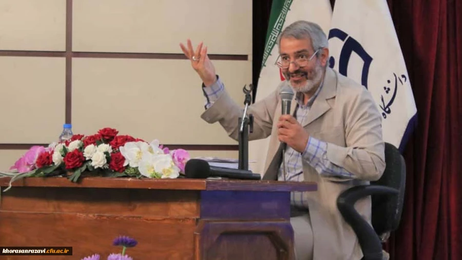 معلمی  یک جایگاه است و دانشجومعلمان باید بکوشند به این جایگاه دست یابند