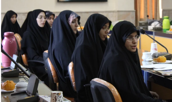 نشست صمیمانه فعالان تشکل های دانشجویی با مدیریت استان 2